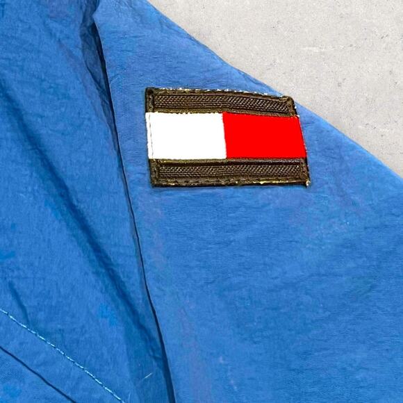 ★ Tommy Hilfiger Vintage Blue Windbreaker w/ Patch of Flag Logo on Sleeve ★ - Picture 2 of 7
